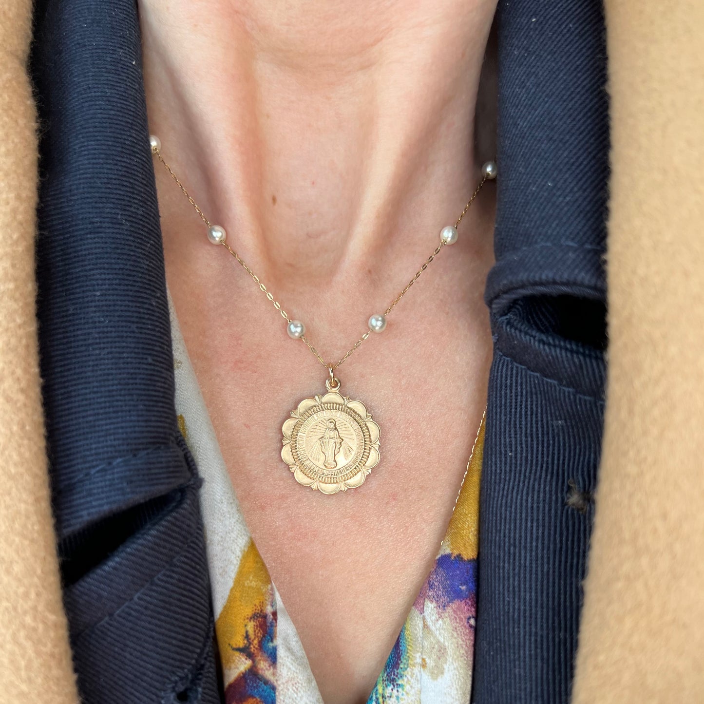 *NEW* Scalloped Miraculous & Pearl Necklace